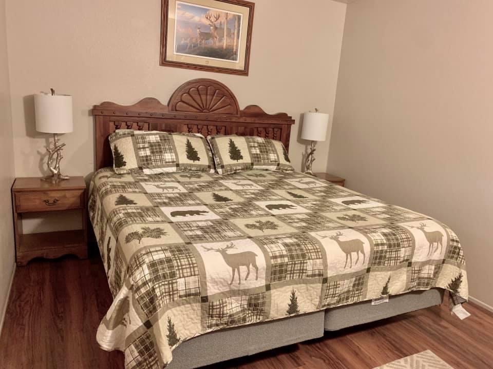 Hold My Deer room