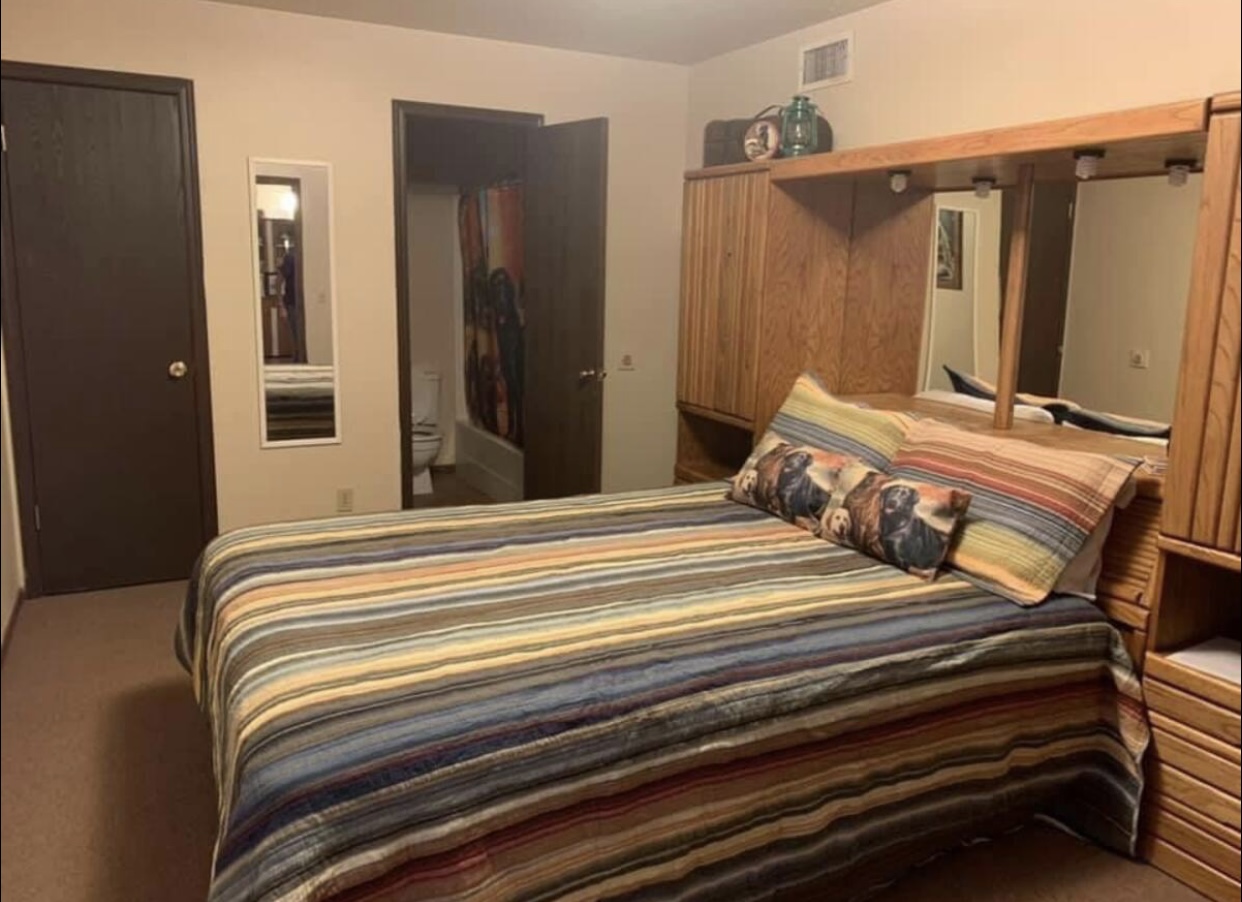 Labadore bedroom